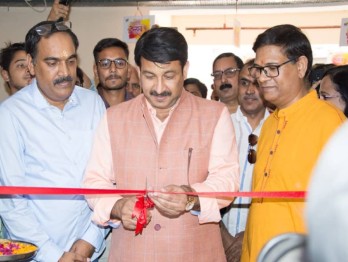 Maiden Photography Exhibition KASHI EK UTSAV 2018 inaugurated at IIP Gallery