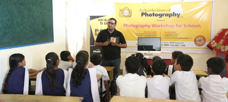 IIP’S PHILANTHROPIC DOMAIN EXPANDS, ORGANIZES FREE PHOTOGRAPHY WORKSHOP FOR SMILE FOUNDATION’S UNDER-PRIVILEGED CHILDRENN