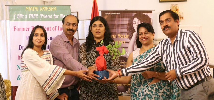 IIP SUPPORTS AND CELEBRATES WOMEN’S EXCELLENCE DAY-2013